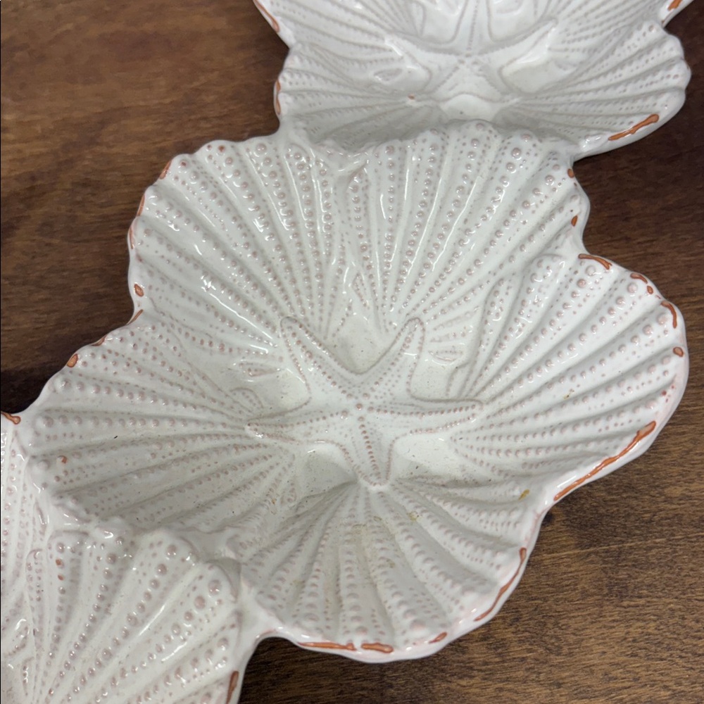 White Sea Shell Shaped Ceramic Serving Platter Bowl - Picture 3 of 7